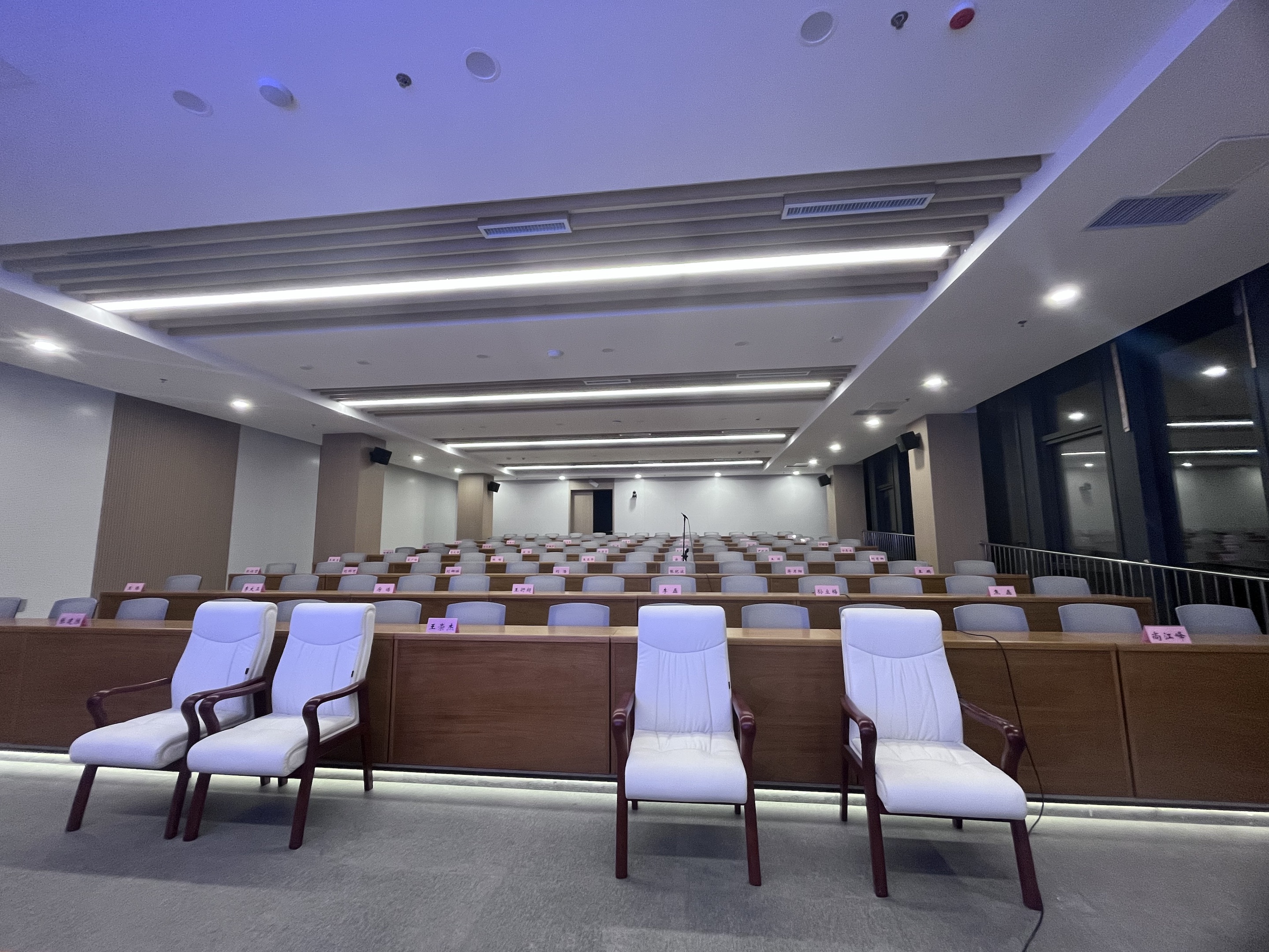 6590da92-6b29-40e2-9a78-37448aa22612