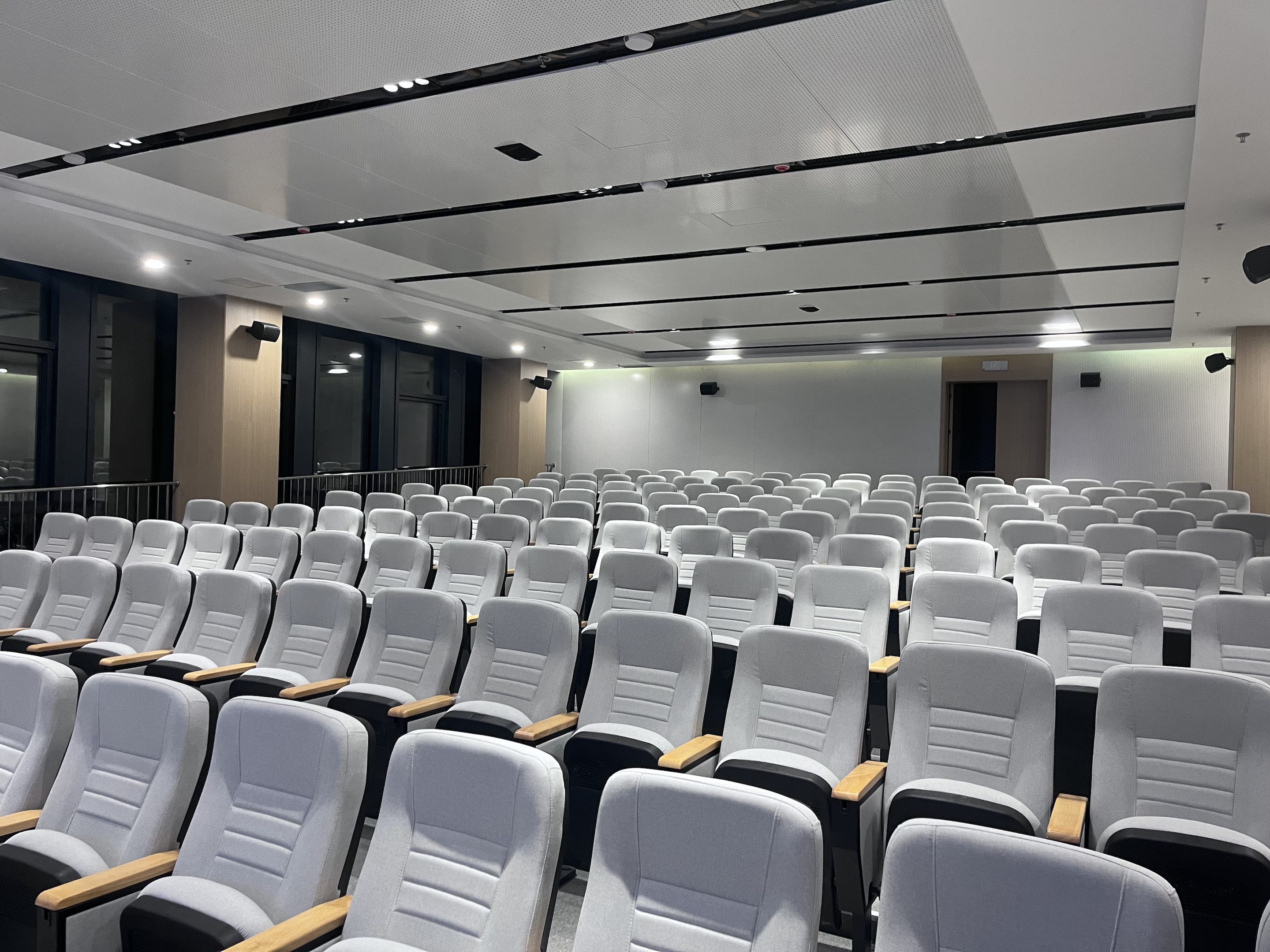 0aad03d1-0841-4452-8a32-fe923c42e250