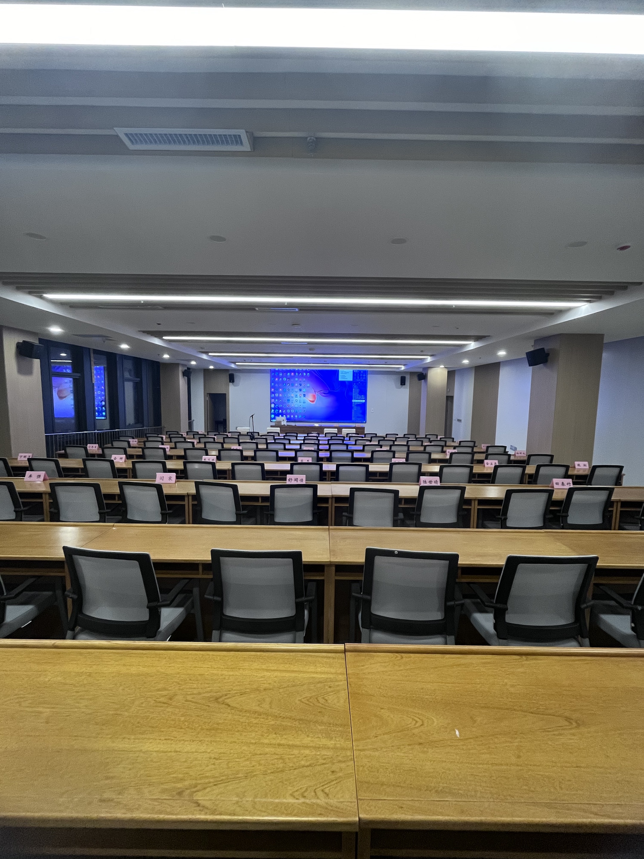 2b9d8c3e-d620-42e7-8e71-219574e021d3