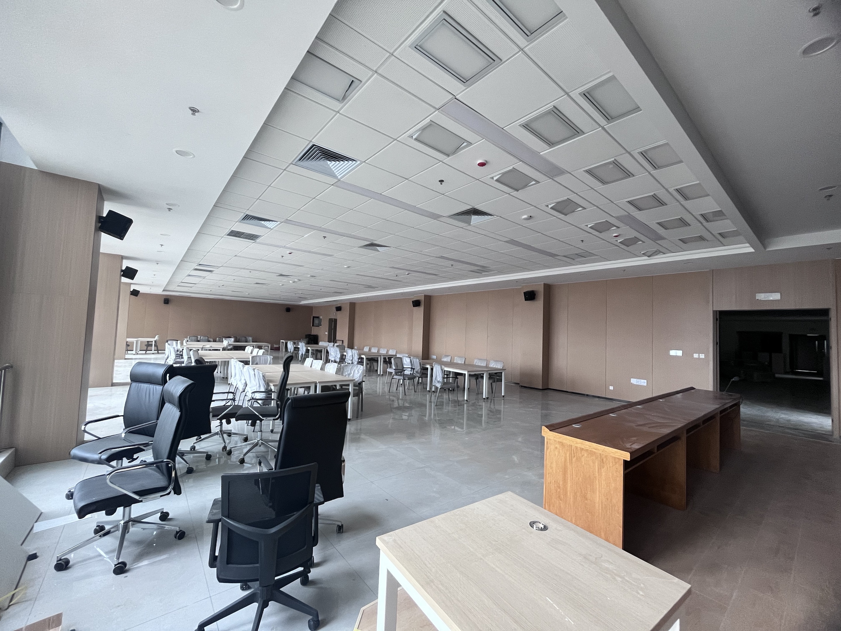 e6e9f5b5-13df-4b8c-aae1-9795a93d5459