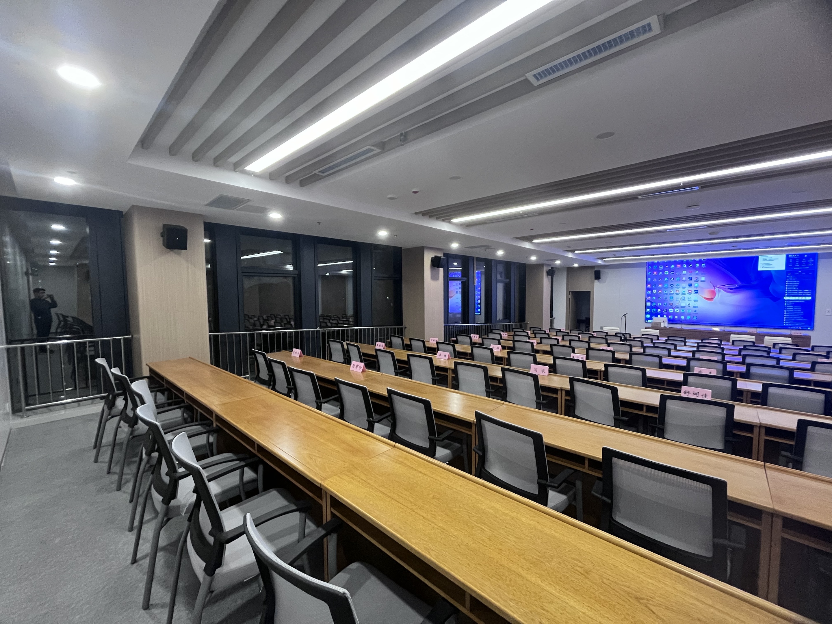 e3a7c26b-c8fc-4fa5-8e5a-49c5ad710d0c